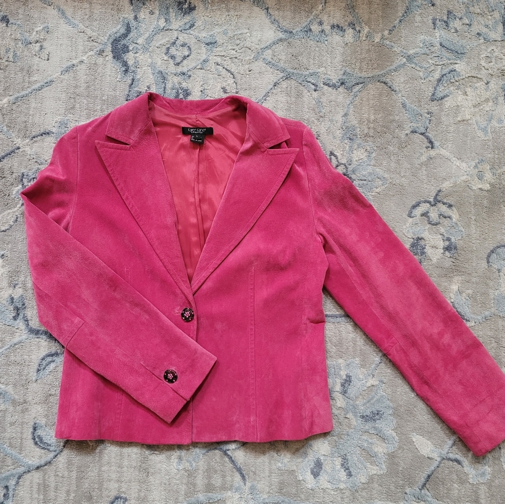 Suit style leather jacket